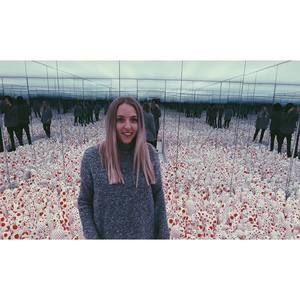 Meet your Posher, Abbey